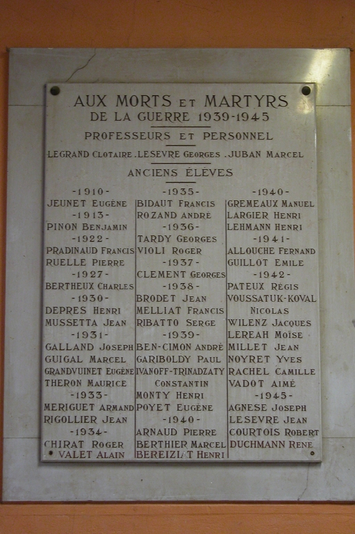 Tableau commémoratif des morts : Guerre 1939-1945