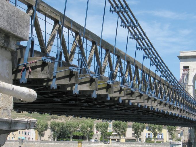 Pont routier, actuellement passerelle Marc Seguin