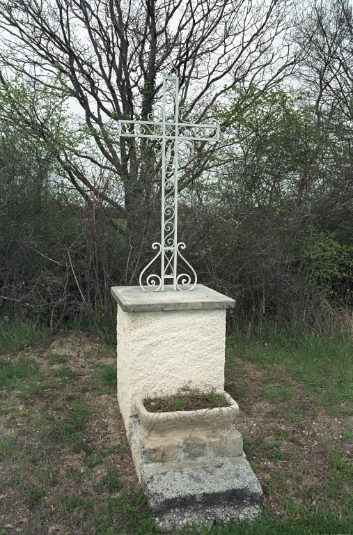 Les croix monumentales du canton de Boën et de la commune de Sail-sous-Couzan