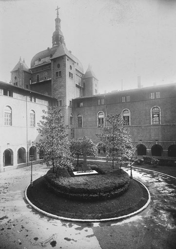 Hôtel-Dieu dit hôpital du Pont du Rhône puis hôtel-Dieu de Notre-Dame de Pitié du Pont du Rhône, Hôpital général, Grand Hôtel-Dieu