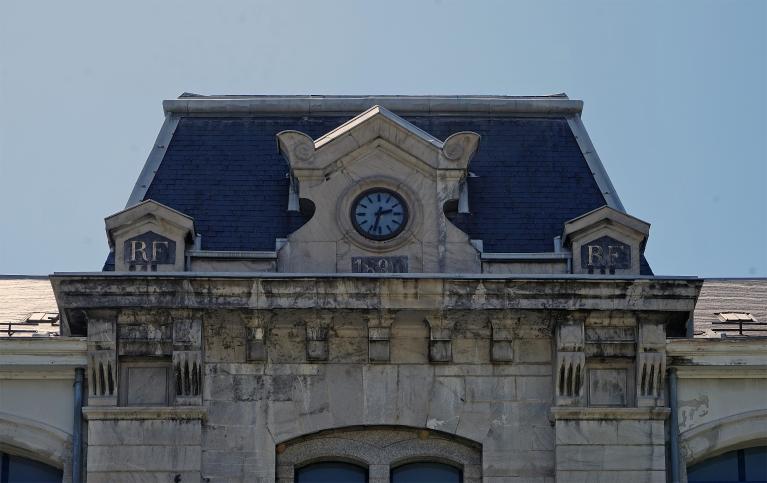 École nationale d'horlogerie, actuellement lycée polyvalent Charles-Poncet