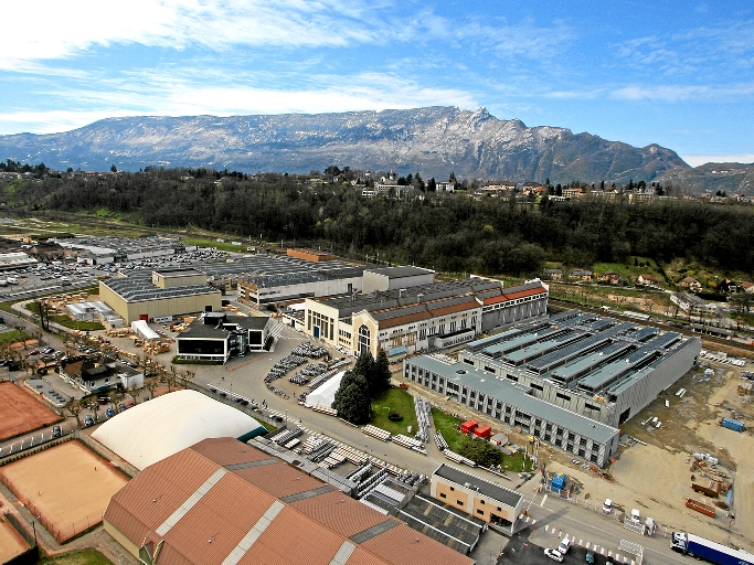 Usine de construction électrique, La Savoisienne, puis Alsthom-Savoisienne, puis Alsthom-Atlantique, puis Alsthom, puis GEC-Alsthom, puis Alstom, actuellement AREVA T et D Aix-les-Bains