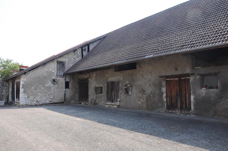 Ferme Curtillet, puis maison et édifice agricole, actuellement maison et remise