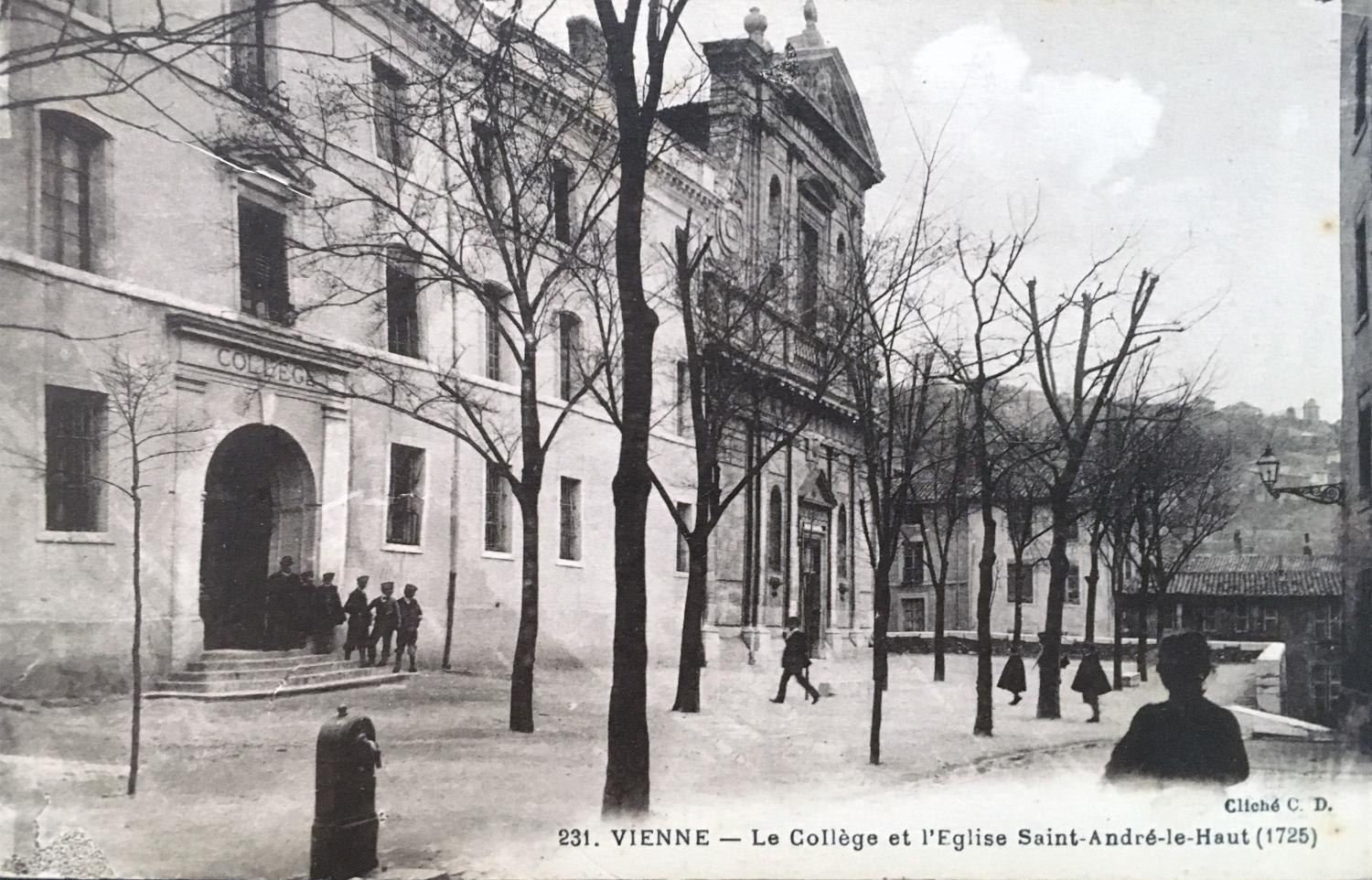 Collège de jésuites, puis institut national, école centrale supplémentaire, école communale secondaire, collège communal et école pratique de commerce et d'industrie, lycée, actuellement collège François-Ponsard