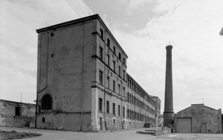 Usine d'impression sur étoffes dite indiennerie Sanial puis cartoucherie nationale actuellement Folimage et école du film d'animation la Poudrière