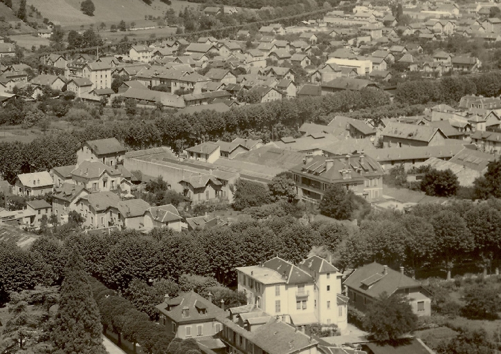 Maison, puis immeuble