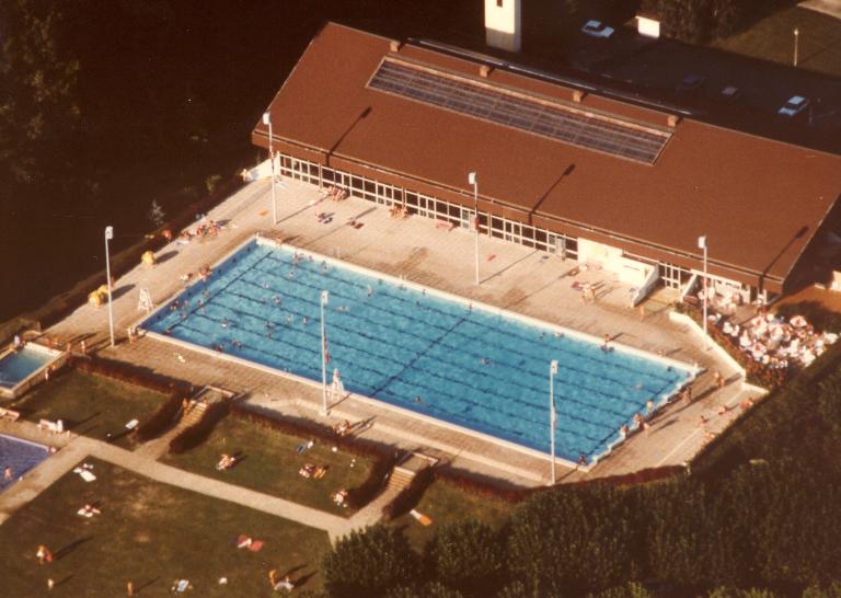 Piscine municipale, actuellement piscine intercommunale, dite Centre Aquatique Aqualac