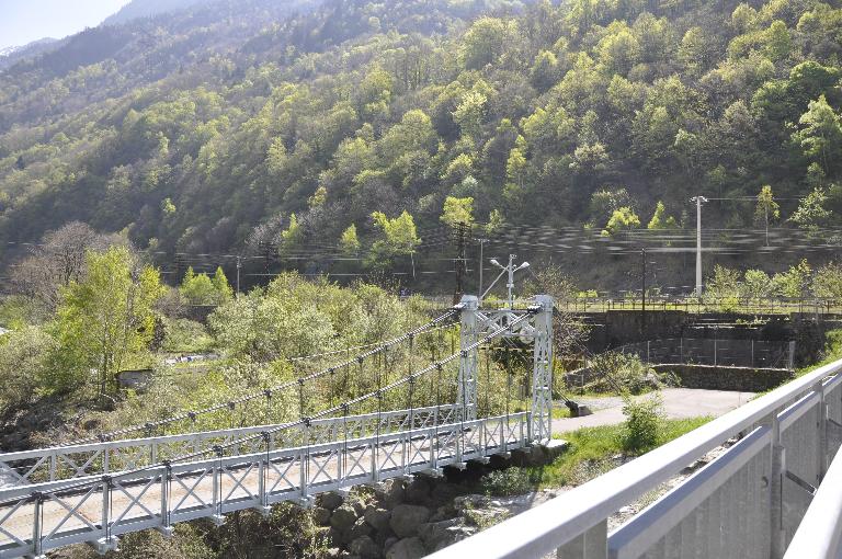 centrale et barrage de Rioupéroux, basse-vallée de la Romanche et cité ouvrière de la Salinière