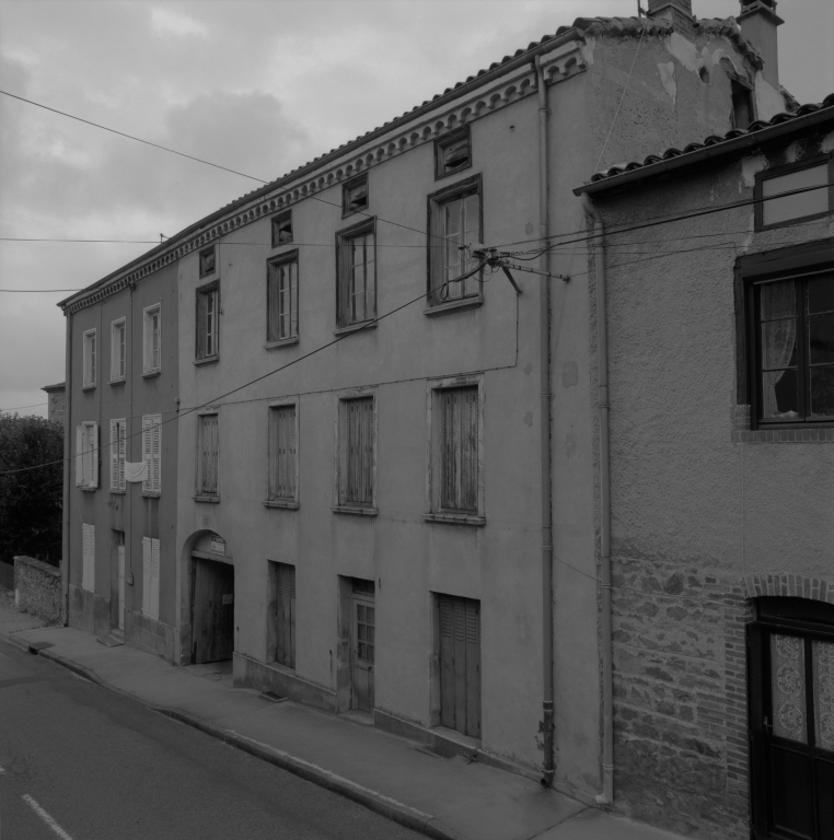 Ecole actuellement immeuble à logements