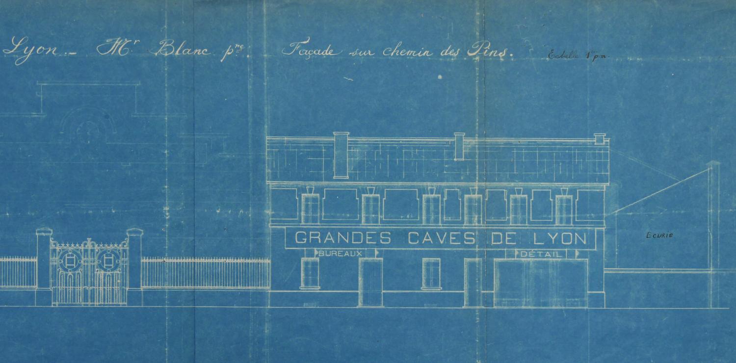 Plan usine :Façade avec enseigne des grandes caves de Lyon 1915 (ACL : 314W559-225)