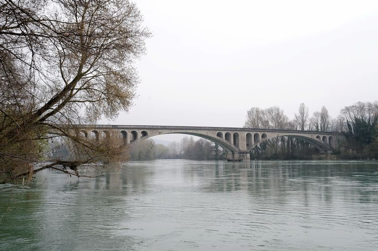 Pont routier de Lagnieu