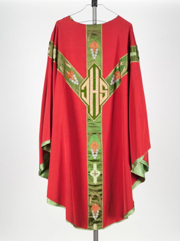 chasuble : ornement rouge