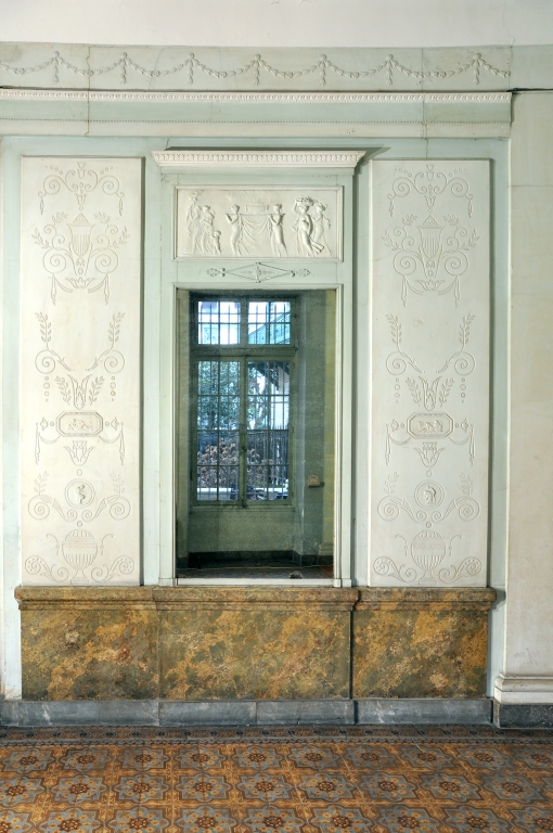 Hôtel de voyageurs, Hôtel du Globe, puis Grand Hôtel de l'Europe, puis Hôtel de l'Europe et Villa Béatrice, actuellement immeuble Europe-Béatrice