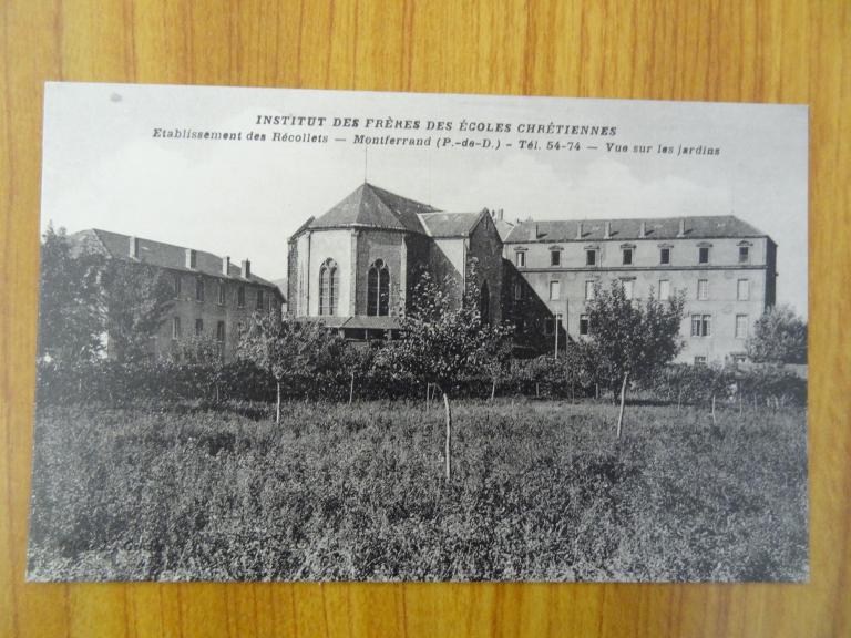 Noviciat de frères des écoles chrétiennes, puis école du Franc-Rosier, puis ensemble scolaire La Salle, actuellement désaffecté