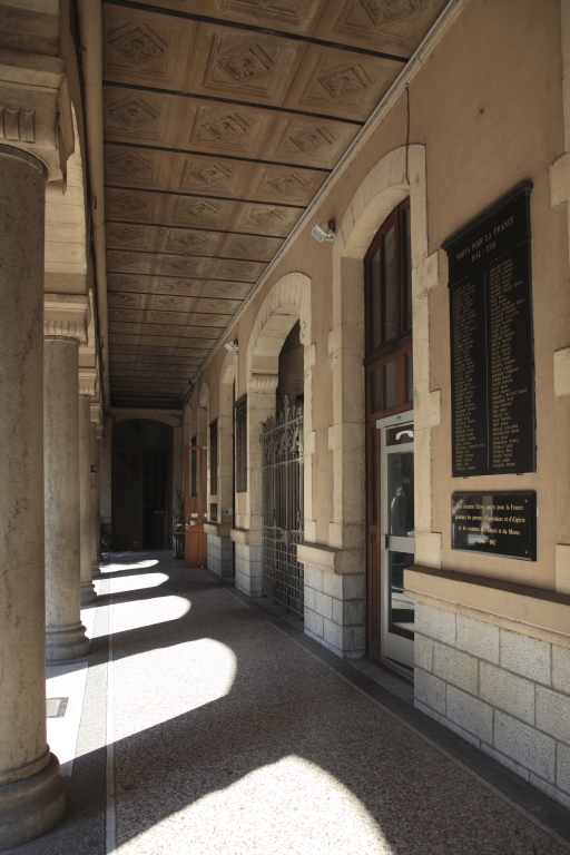 Lycée de garçons, actuellement lycée Champollion