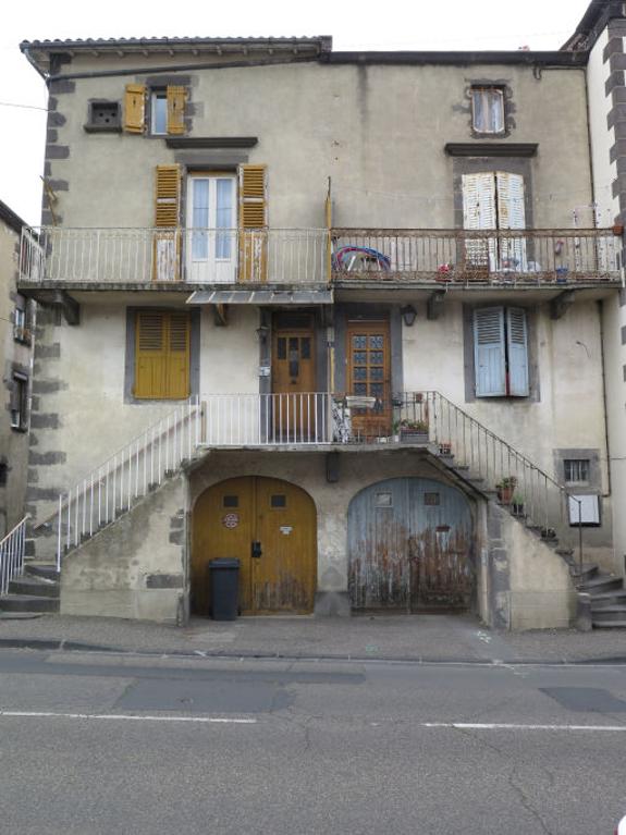 Maisons jumelles en miroir (Aubière, rue Pasteur)