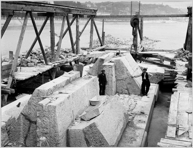 Pont routier de la Boucle, puis pont routier Winston-Churchill (détruit)