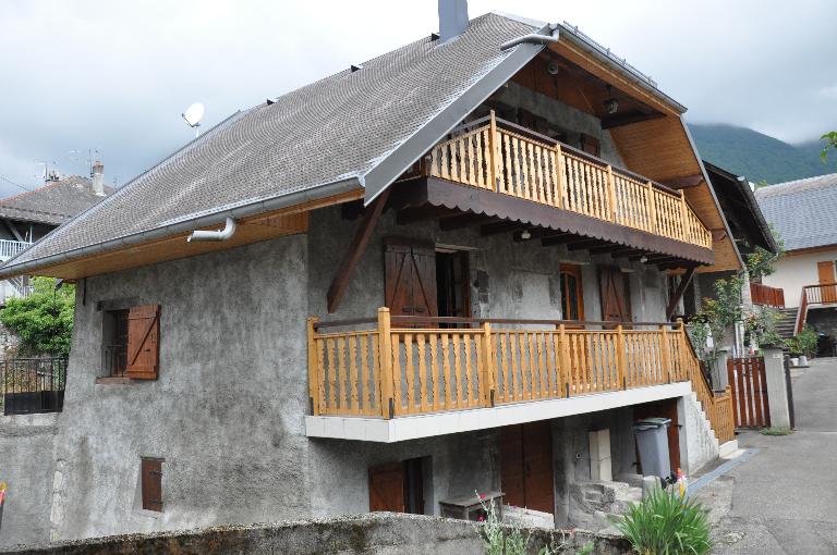 Moulin à farine Delescheraines puis Bouvet actuellement logement