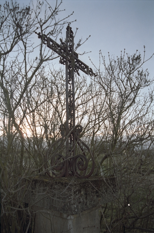 Les croix monumentales du canton de Boën et de la commune de Sail-sous-Couzan