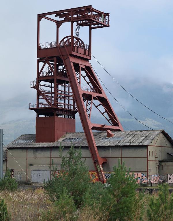 Mine d'anthracite de la Mure dit puits du Villaret et cité minière