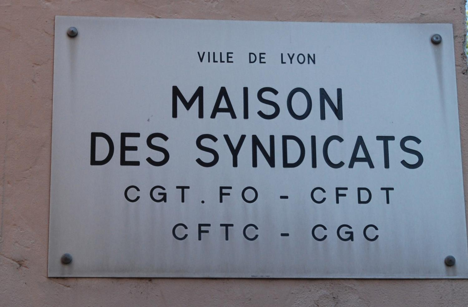 Ancienne usine d'appareillage électro-industriel Pétrier, Tissot & Raybaud puis usines PETERCEM actuellement Maison des syndicats Union Départementale du Rhône