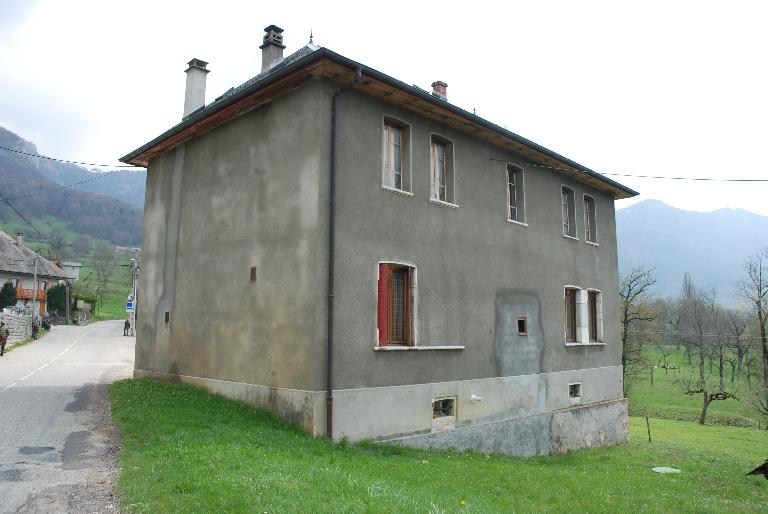 École primaire et mairie, puis maison