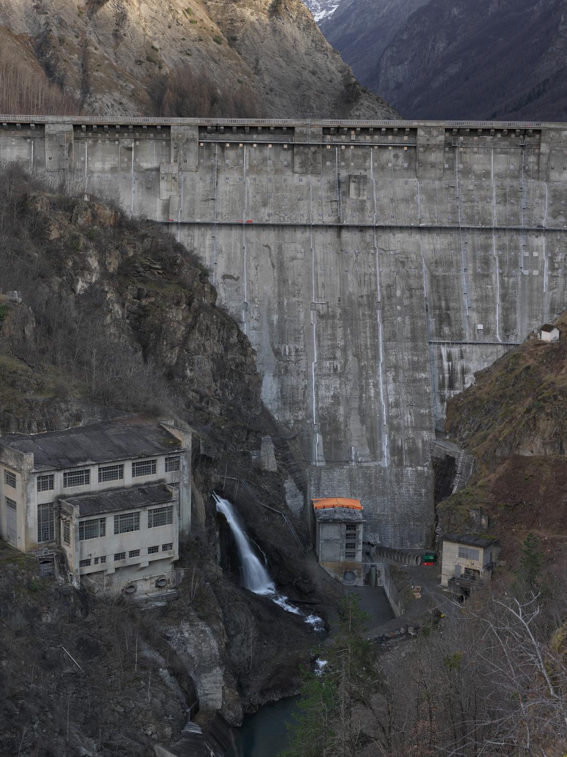 Centrale hydroélectrique de Saint-Guillerme et barrage du Chambon
