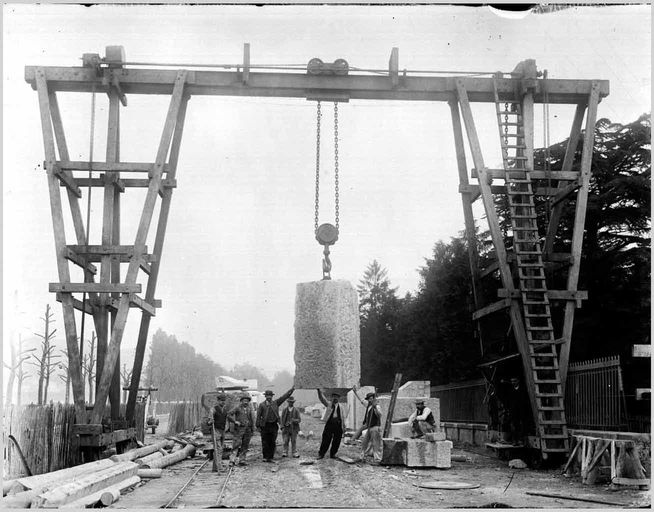 Pont routier de la Boucle, puis pont routier Winston-Churchill (détruit)