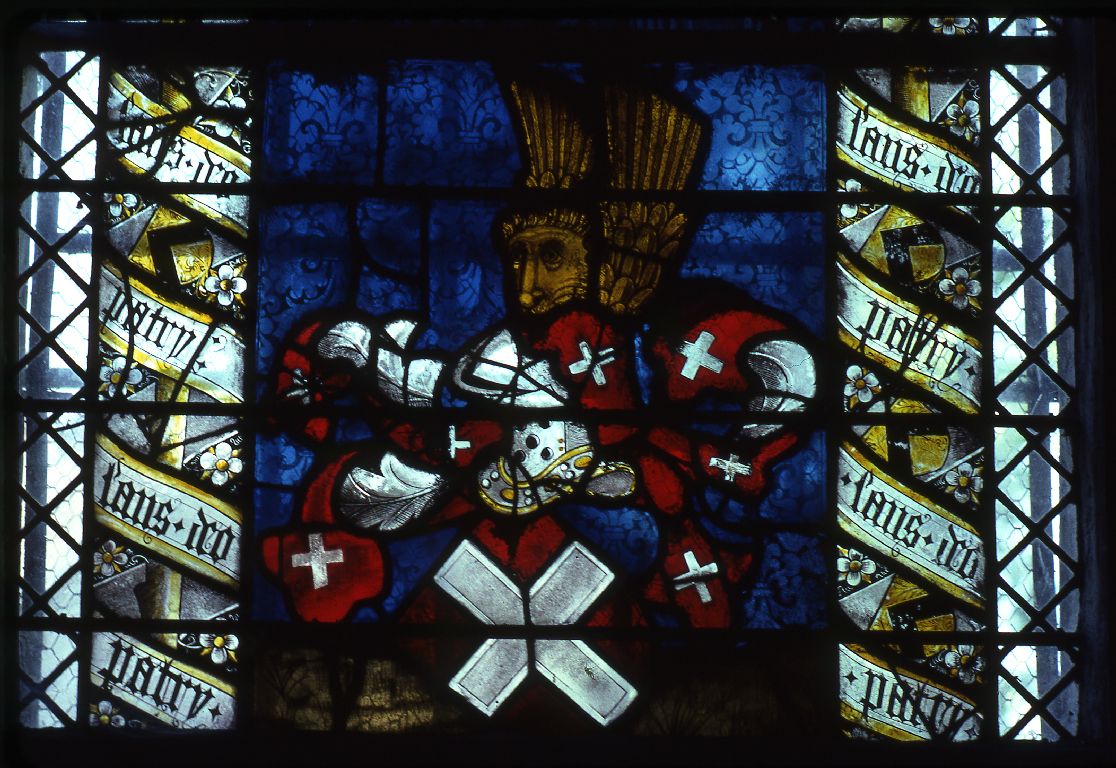 Verrière : calvaire, saint Pierre, saint Paul, armoiries (baie 5), verrière figurée