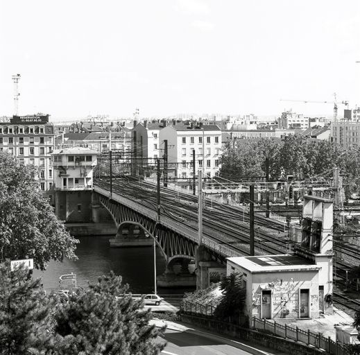 Viaduc ferroviaire de la Quarantaine