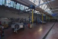 Entrepôt industriel actuellement Garage de réparation automobile Salignat SA