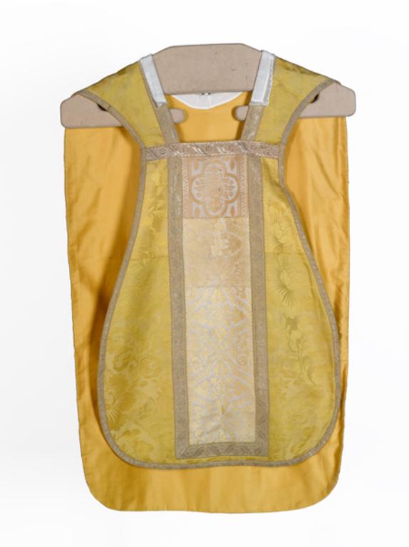 chasuble, étole, voile de calice : ornement jaune