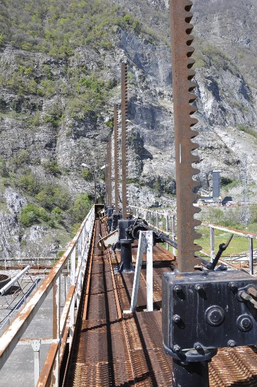 centrale et barrage des Roberts, basse vallée de la Romanche