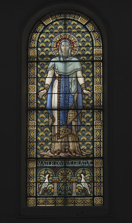 Ensemble des trois verrières du choeur : la Vierge, Sainte Marie-Madeleine et Saint-Louis