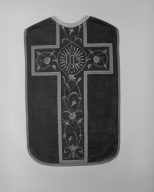 Chasuble, étole, manipule, bourse de corporal, voile de calice : ornement vert
