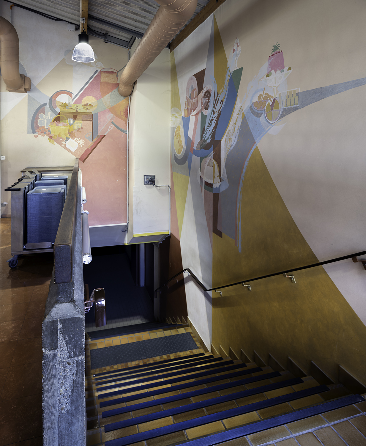 Ensemble de deux peintures monumentales : [Hommage au Major Martin] et décor peint du restaurant scolaire