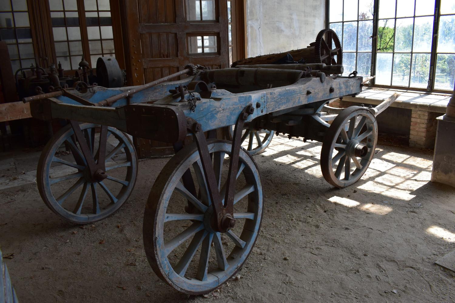 Voiture utilitaire à énergie animale dite fardier