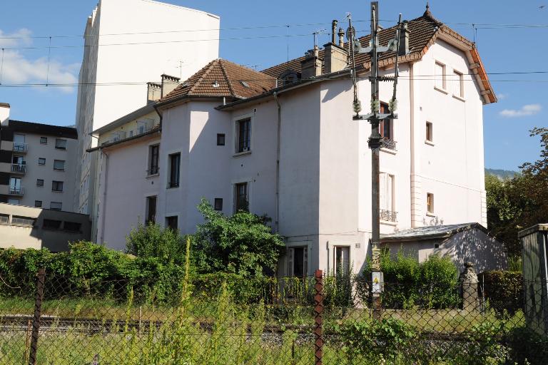 Maison, puis demeure d'architecte, dite Villa des Marronniers, actuellement immeuble, dit Les Marronniers