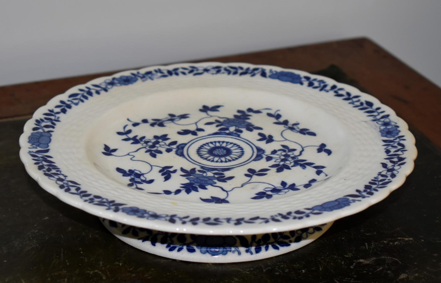 Ensemble d'assiettes montées (9)