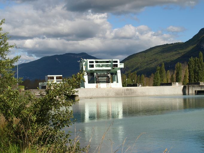 Centrale hydroélectrique de Brégnier-Cordon, pont routier