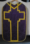 Ornement violet : chasuble