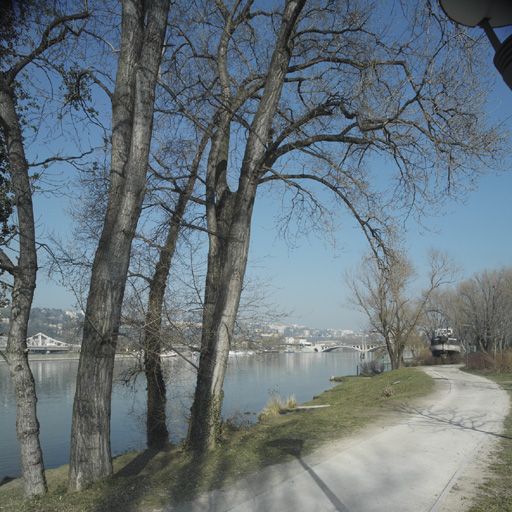 Voie navigable le Rhône