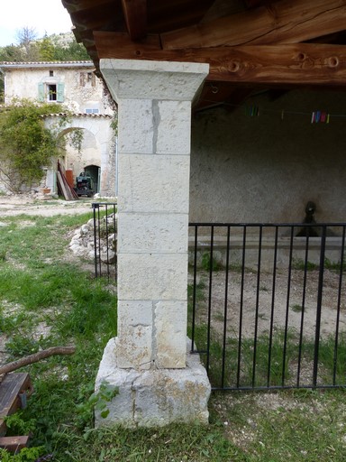 Fontaine, lavoir et abreuvoir du Terron