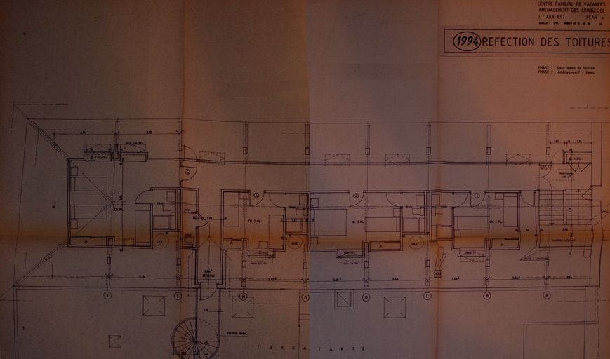 Château de Faverges, puis Usines Duport et Blanc, puis Société Gourd-Croizat-Dubost et Cie, Soierie Stünzi, puis logements, actuellement gîte et accueil d'événements