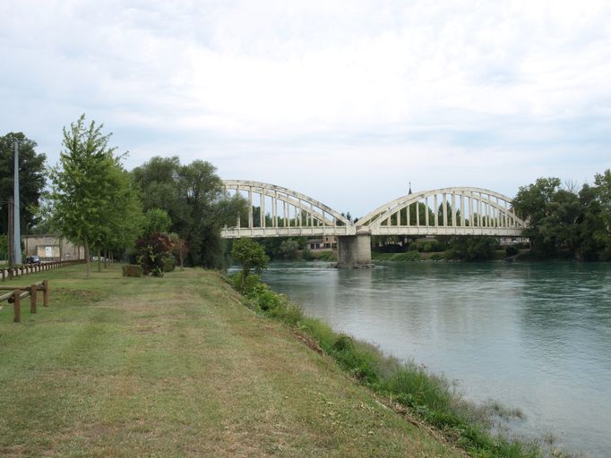 Pont routier de Loyettes