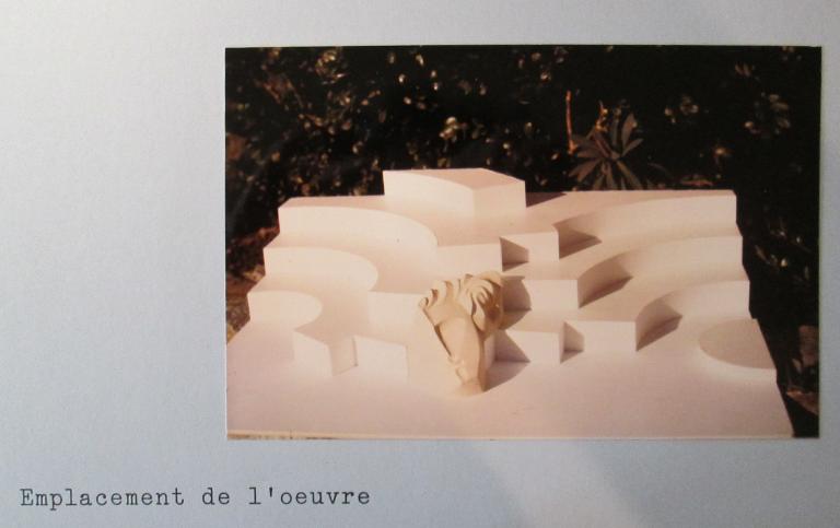 Sculpture et mosaïque : sans titre
