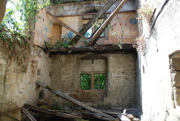 Maison forte, dite château de Pierre Charve