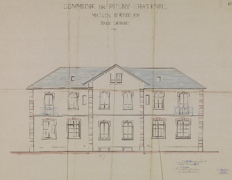 ancienne école-mairie, actuellement centre social et culturel