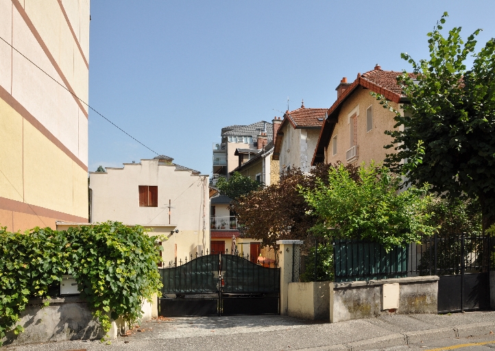 atelier et entrepôt, puis immeuble