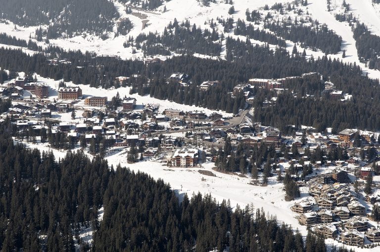 Station de sports d'hiver dite Courchevel 1850